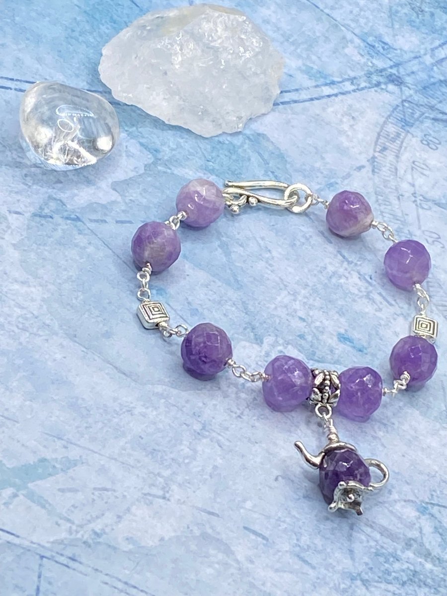 Faceted amethyst stone bracelet with silver teapot charm