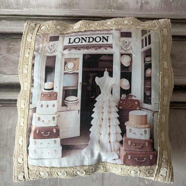 Boudoir Cushion DTP 0032