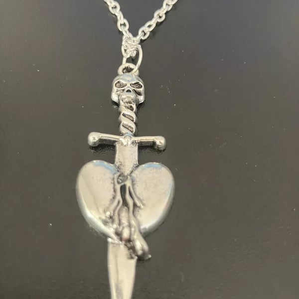 sword dagger bleeding heart skull necklace silver plated 18" curb chain
