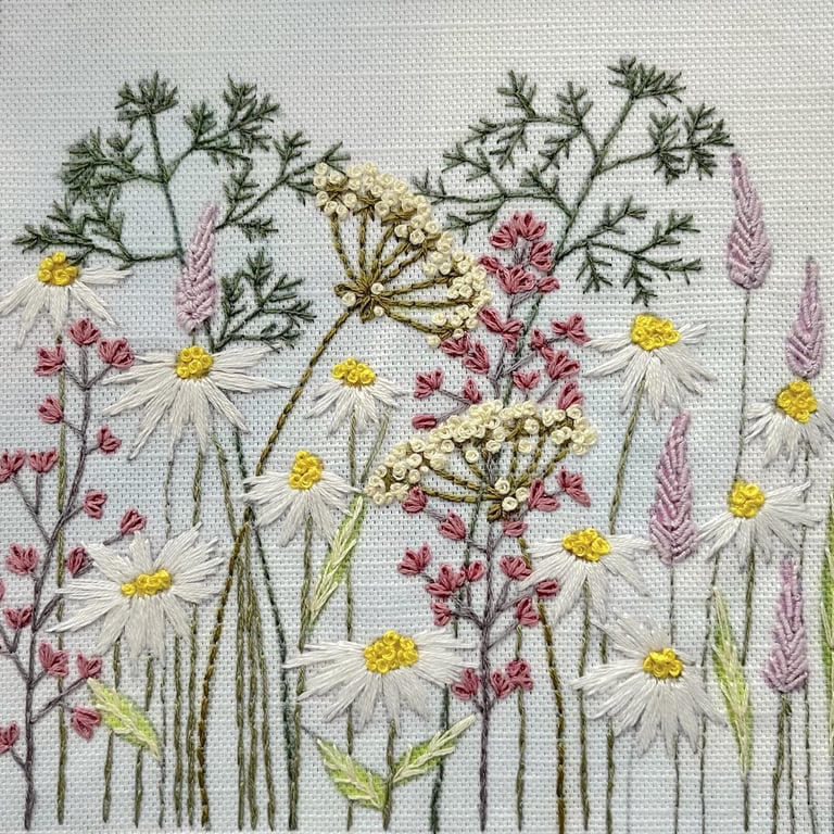 Wild Flower Embroidery Kit - Cow Parsley & Daisy's