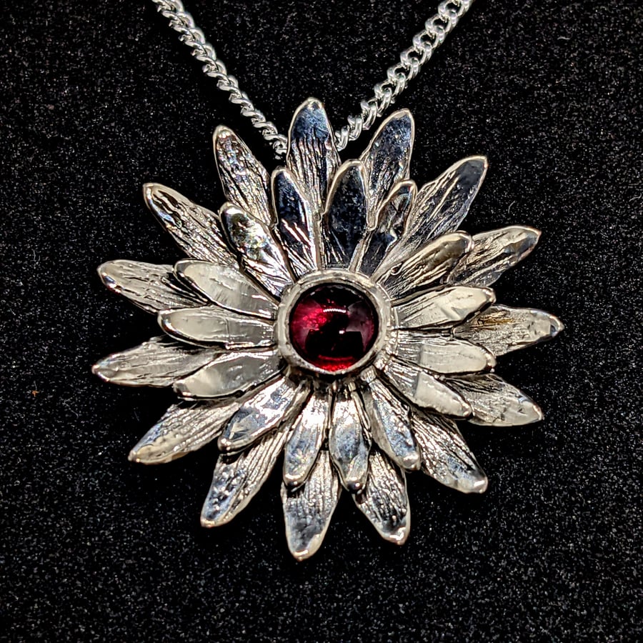 Silver daisy pendant, Flower necklace, Handmade flower pendant with garnet  
