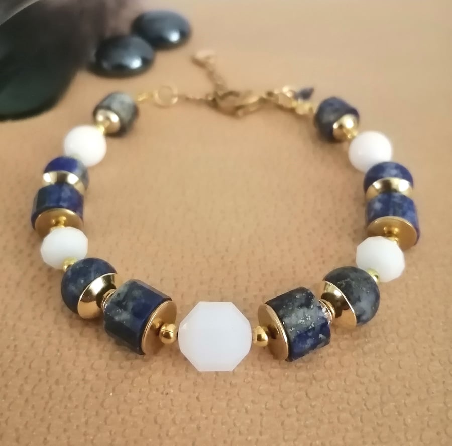 Elegant Lapis Lazuli beaded bracelet, blue, white & gold