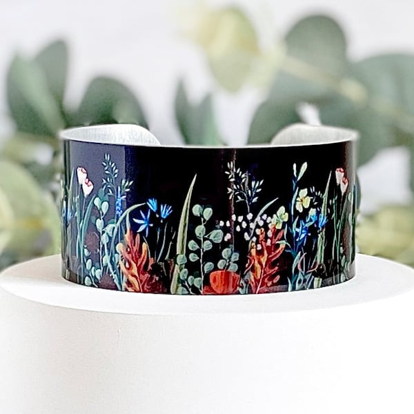 Oak leaf, wildflowers wide cuff bracelet, metal jewellery bangle (63)