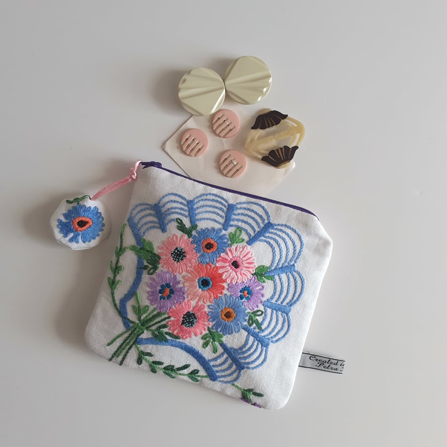 Make up bag or purse upcycled from vintage art deco embroidery table linen 