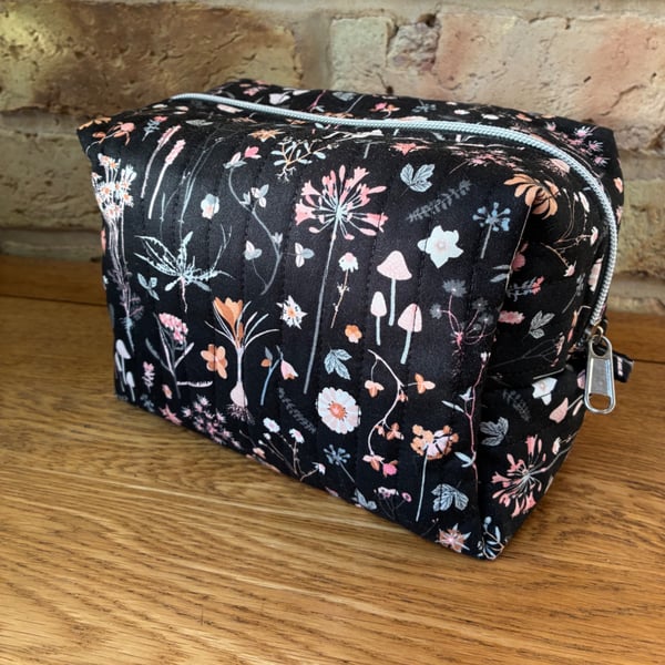 Flowers Plants And Mushrooms Quilted Fabric Box Shape Wash Bag