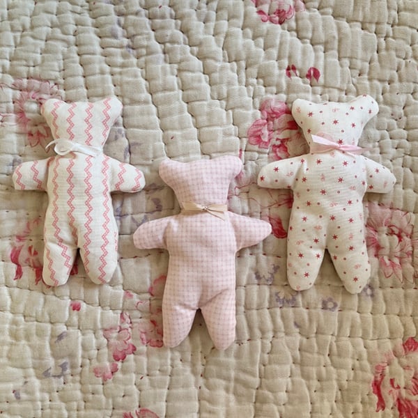 Set of three beanie bears