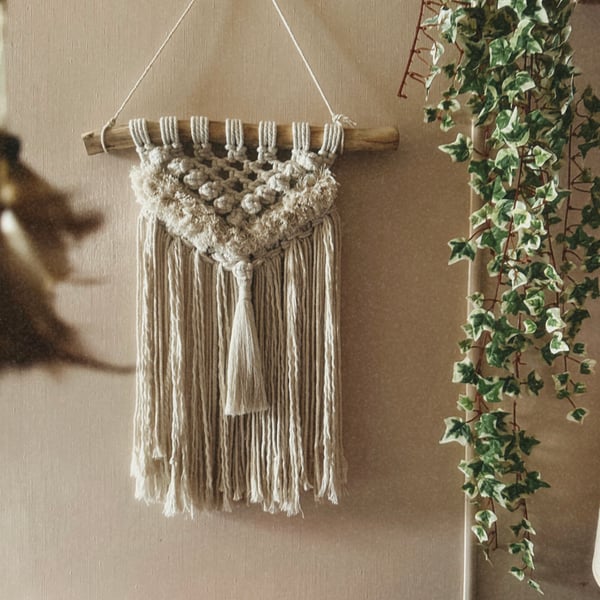 Macrame wall hanging, textured hanging for the living room and bedroom, bohemian