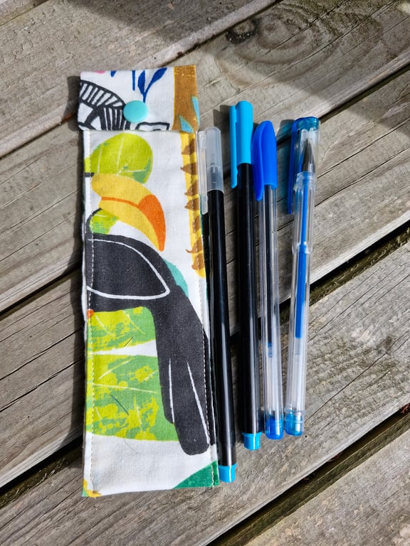 Fun animal print pen case with 4 blue pens ideal stocking filler
