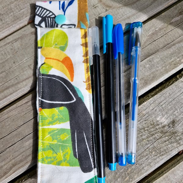 Fun animal print pen case with 4 blue pens ideal stocking filler