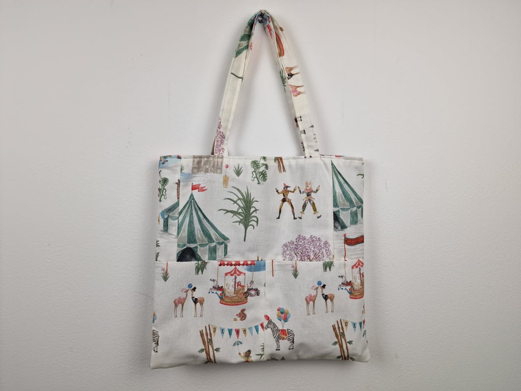 Handmade Le Cirque Du Chateau pattern shoulder tote bag