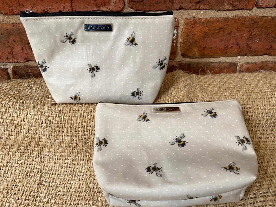 PVC Bee Zip Pouch