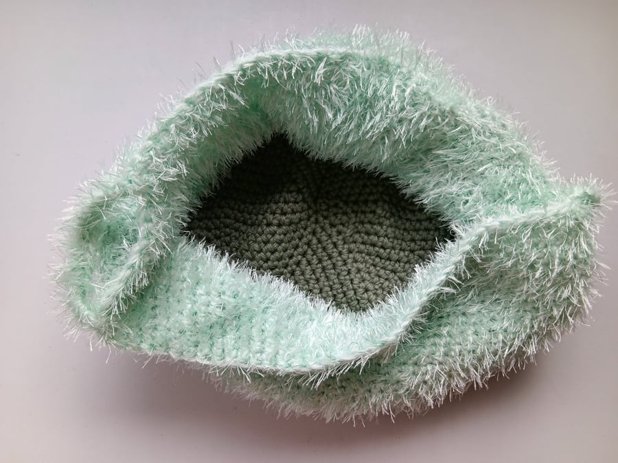 Crochet Basket Bag (Pastel Green) - holds so much!