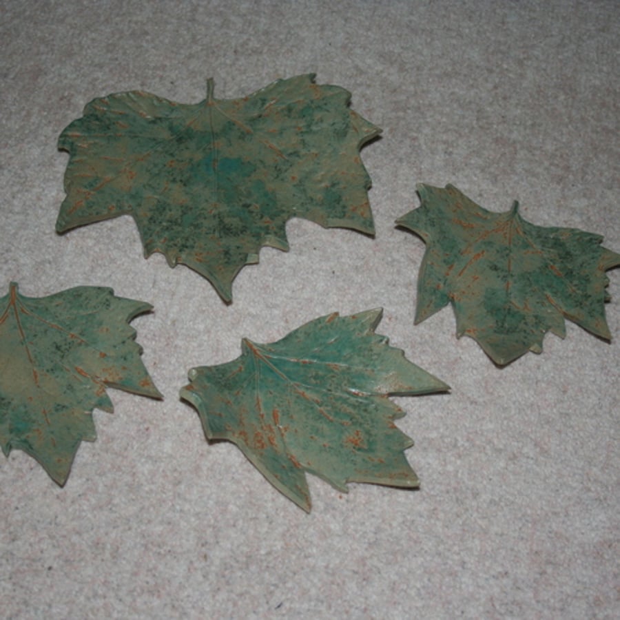 Leaf ceramic decoration