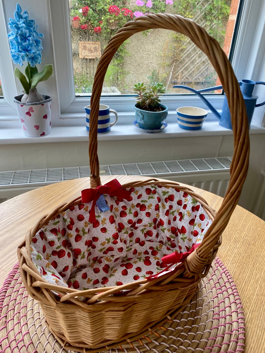 Cute Little Vintage Wicker Market Shopper Basket
