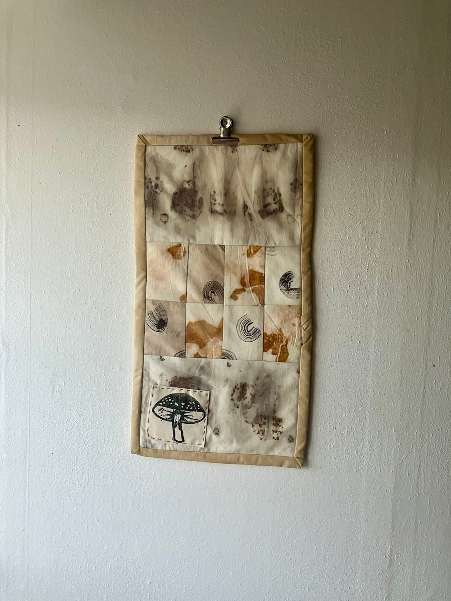 Mini Wall Quilt, Mushroom
