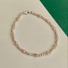 Delicate freshwater Pearl, Sterling Silver bracelet. 