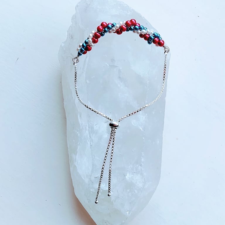 Red White & Blue Twisted Pearl Bubble Silver Plated Slider Bracelet