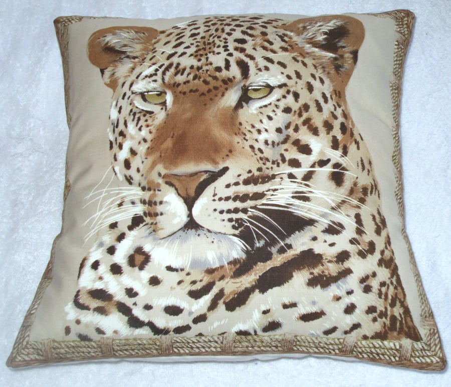 On Safari  magnificent Leopard lying facing front cushion, VERY RARE