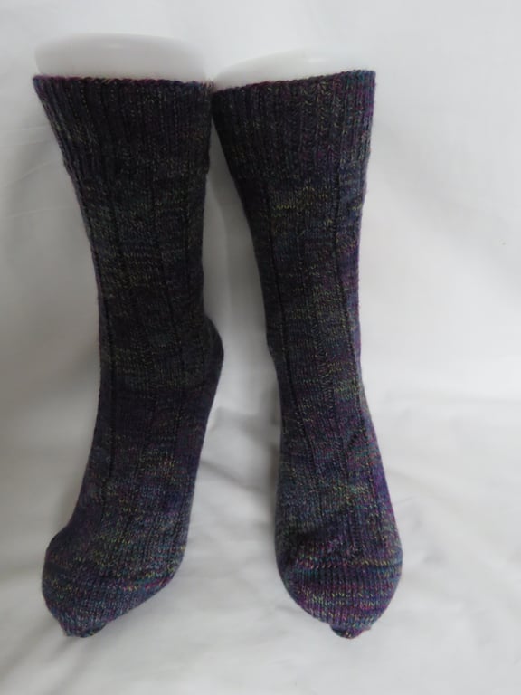 Hand-cranked Knitted Ribbed Wool Socks Size 6 to 7