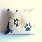 Cat Paws Design Wrist Pin Cushion.Made in U.K