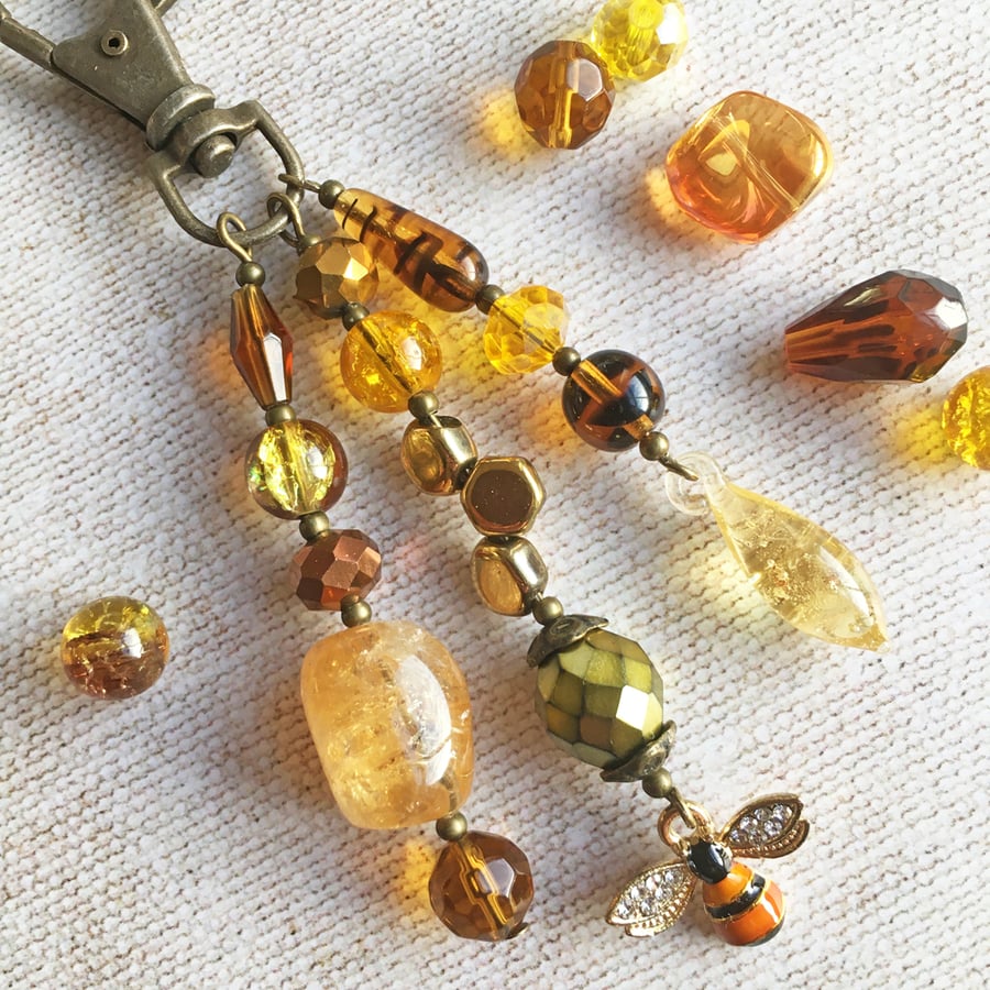 Bee bag charm, bee charm, bag charm for bee lovers