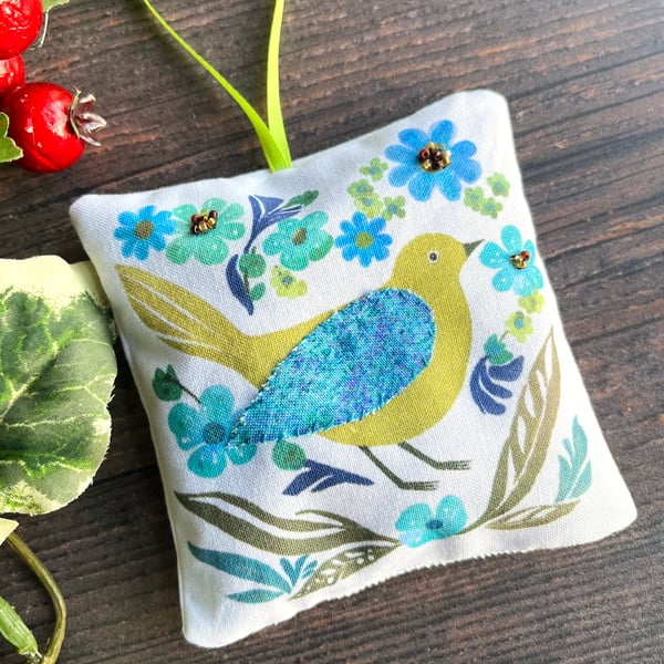 Pretty handmade lavender bag, letterbox gift, stocking filler, bird lover