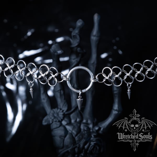 Spiked chainmail choker 
