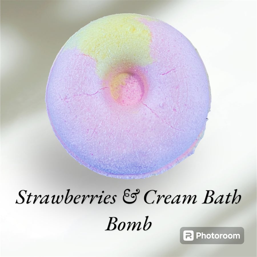 Strawberries & Cream Bath Bomb