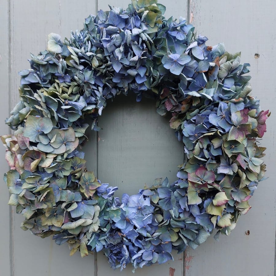 Dried Hydrangea Wreath - 27cm Diameter