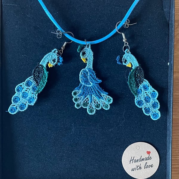 Handmade Free Standing Lace Earrings Matching necklace Peacocks 