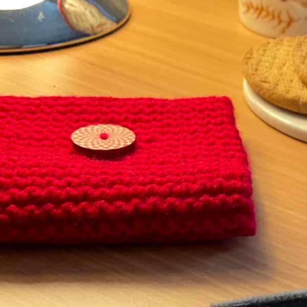 Cup Cosy Hot drinks Holder, Coffee Sleeve Knitted in Red with Button