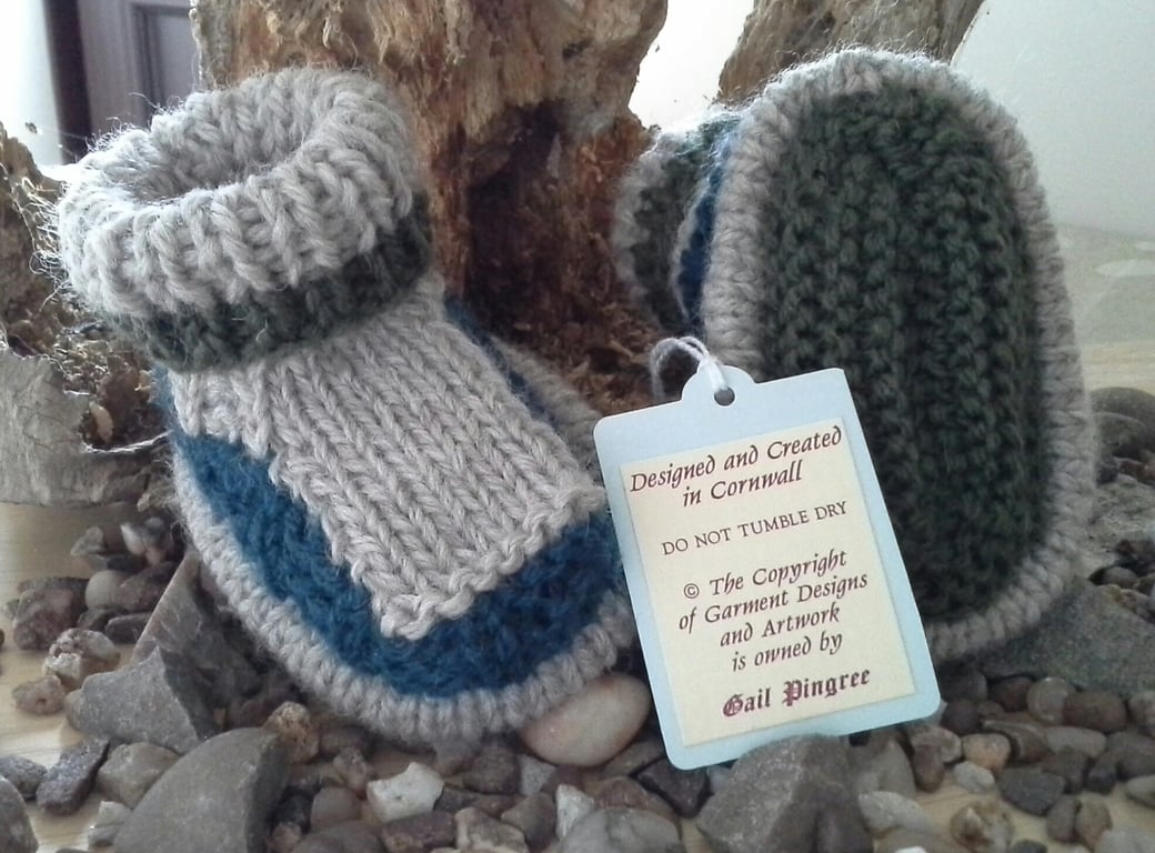 Luxury  'Jaeger'  Aran Pure Merino Wool Booties  3-9 months