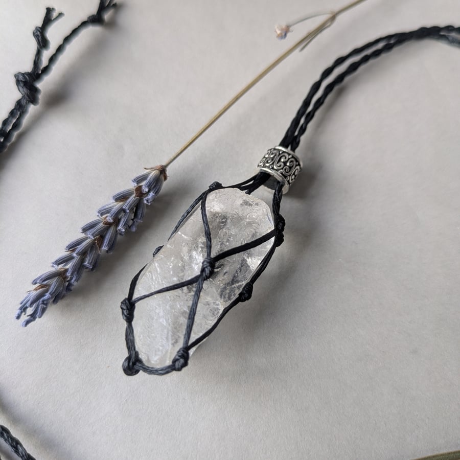 Macramé necklace with clear quartz point