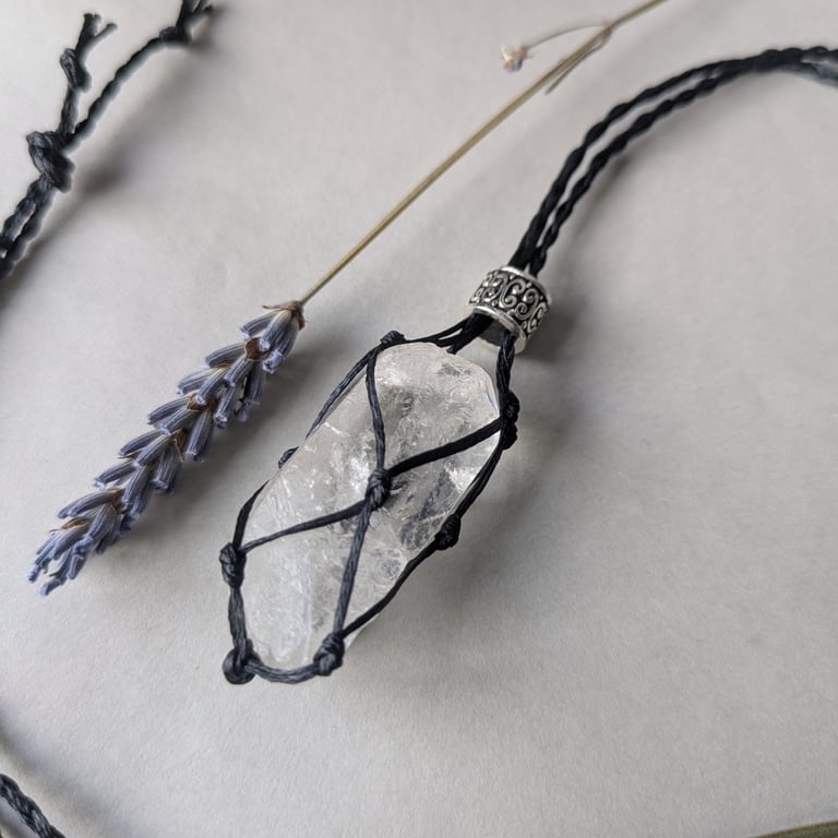 Macramé necklace with clear quartz point