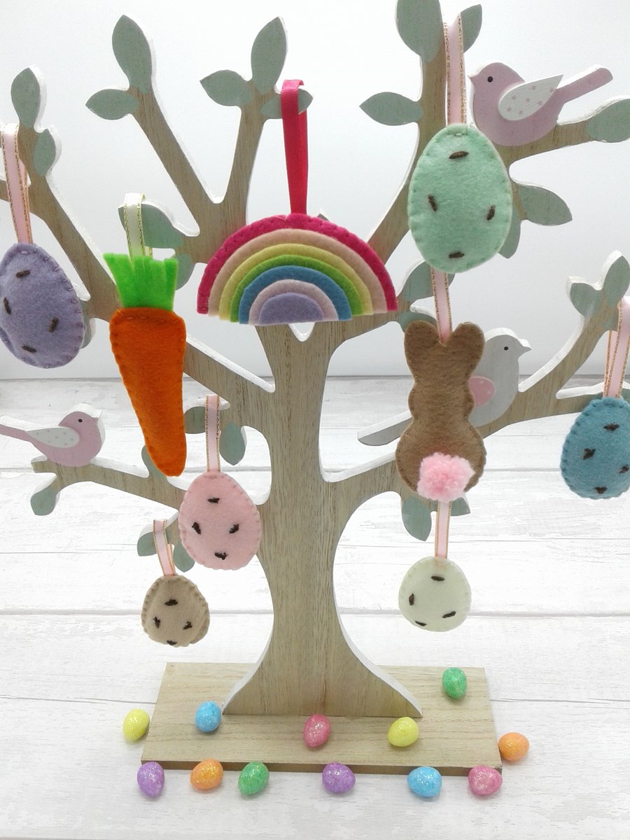 Easter decorations. Felt Easter or Spring decorations. 9 decorations.