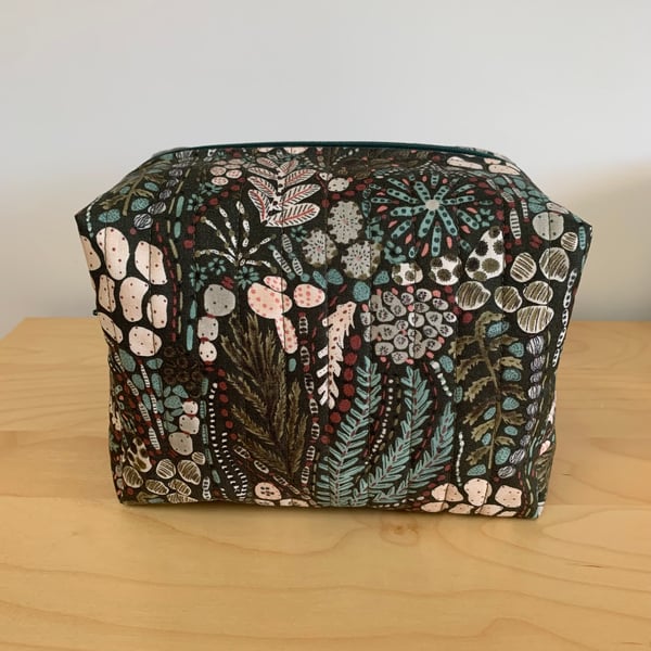 Autumnal Colours Nature Print Fabric Quilted Box Shape Wash Bag