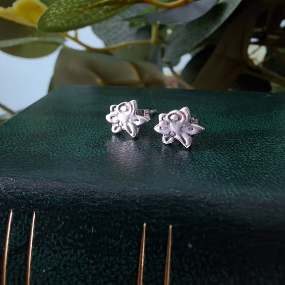 Handmade Daffodil Silver Studs