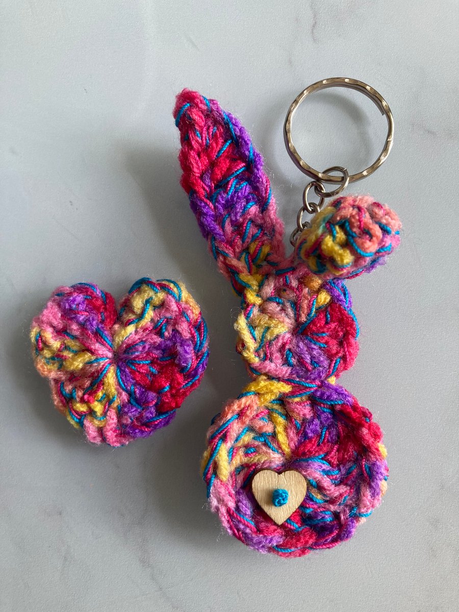 Crochet Bunny rabbit keyring with pocket hug heart 