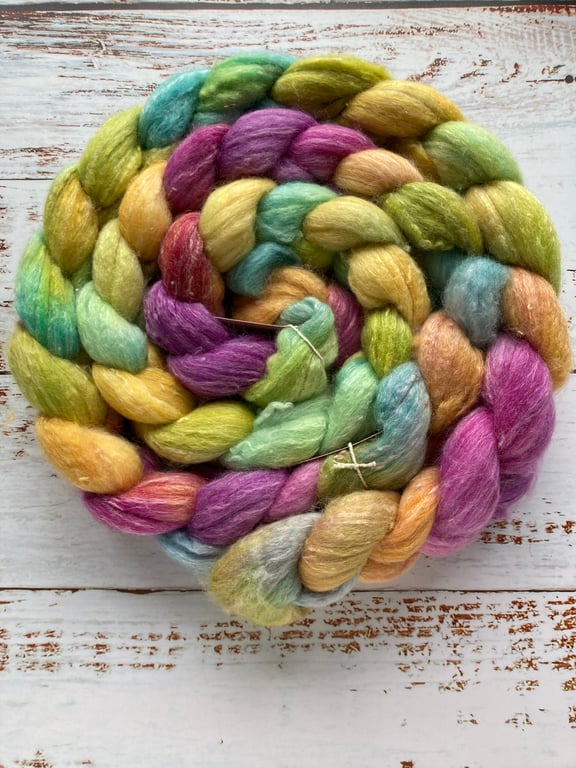 Merino and bamboo Spinning fibre 100g Bumbleblossom 
