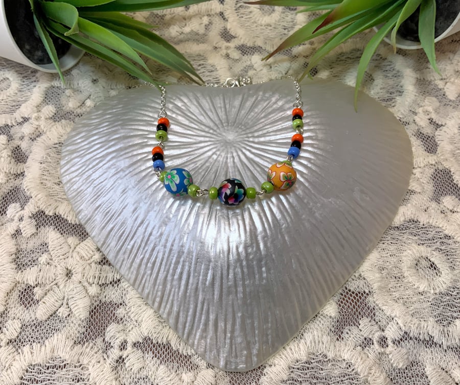 Child's Flower Bead Necklace.
