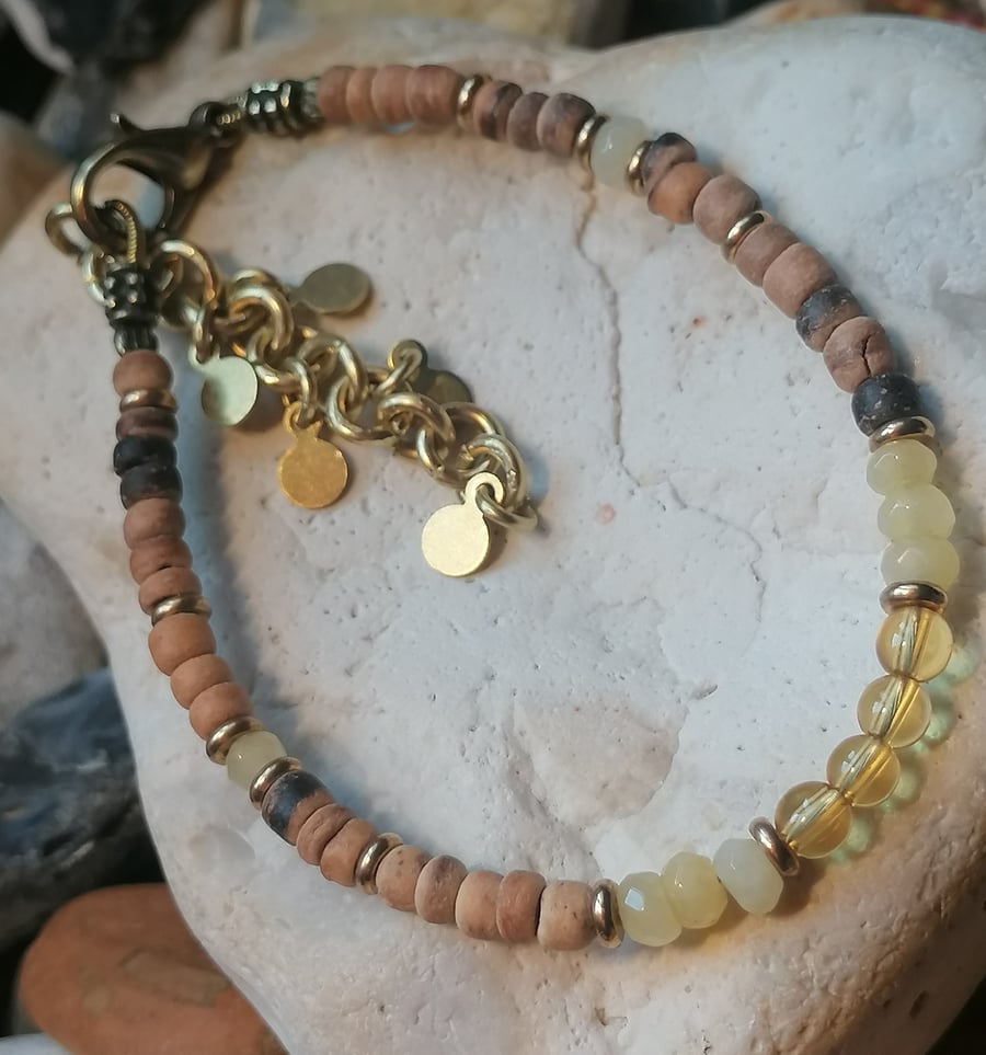 Coconut beads bracelet with citrine and yellow jade with brass