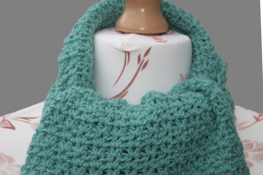 Pretty Eucalyptus Shade - Crochet Scarf