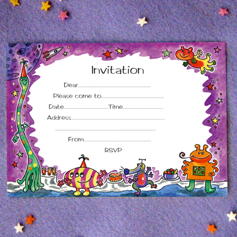  Friendly Aliens Party Invitation Cards, Pack of Six