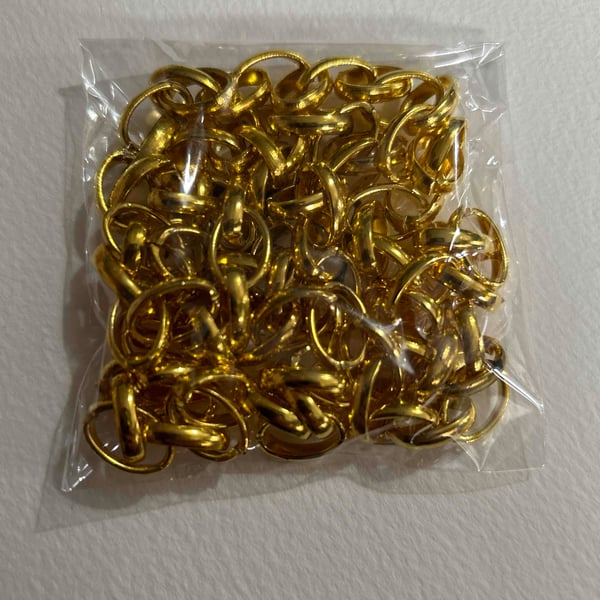 Gold coloured chain for jewellery making (f22) 