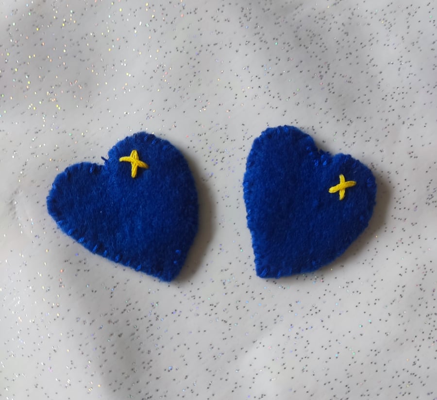 Handmade felt pocket hugs