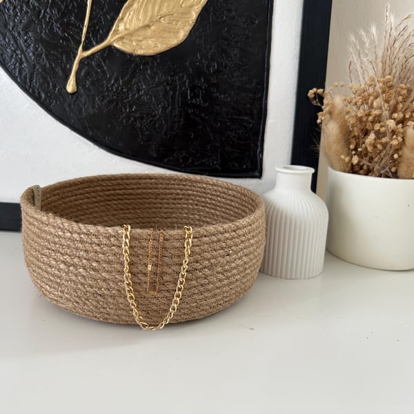 Handmade Jute Bowl – Simple, Natural & Timeless