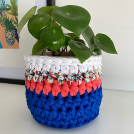 Crochet plant pot cover made with upcycled tshirt yarn - cobalt small