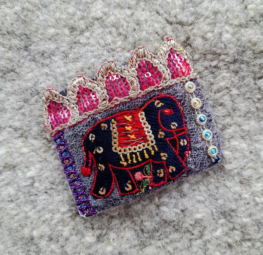 Textile brooch
