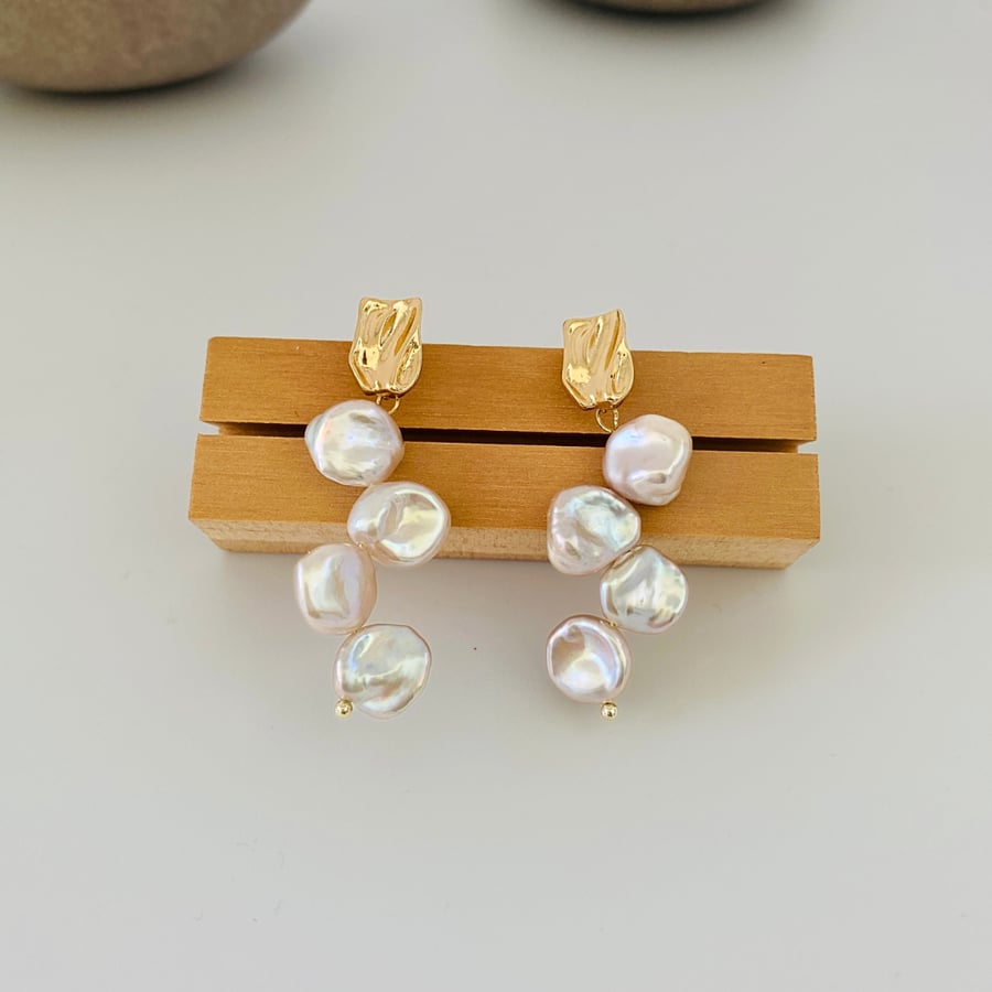 Keshi freshwater pearl earrings in gold plated 