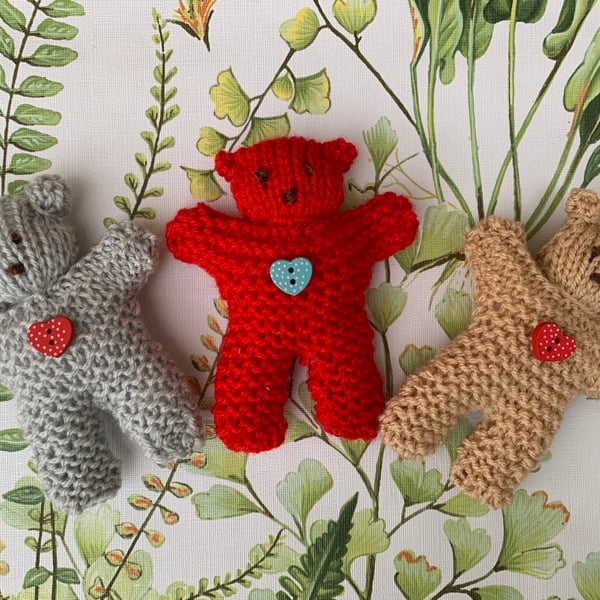 Knitted mini teddy bear , bear hug 